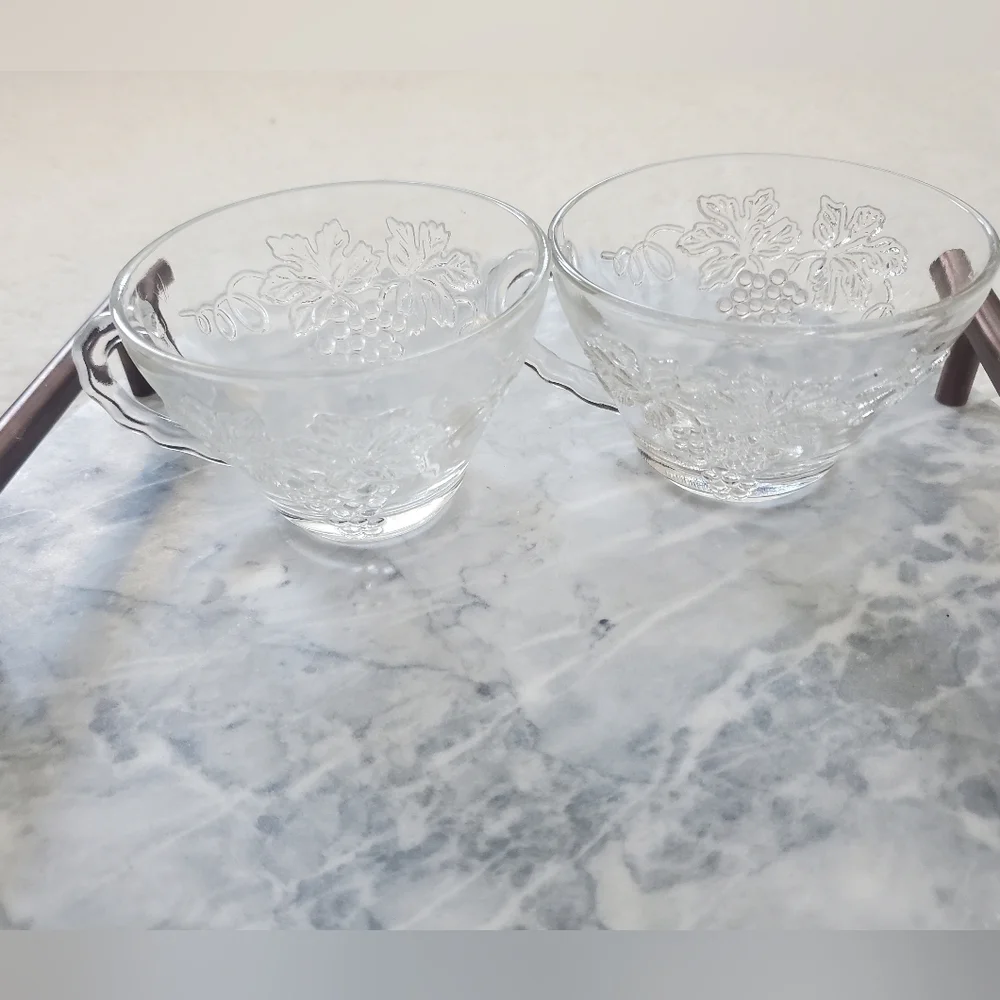 VINTAGE ANCHOR HOCKING GRAPE VINE 12 PC PUNCH BOWL_CUPS‎ BEVERAGE SERVICE SET.